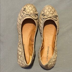 Lucky Brand Women's Quilted Brownish Gray Ballet Flats